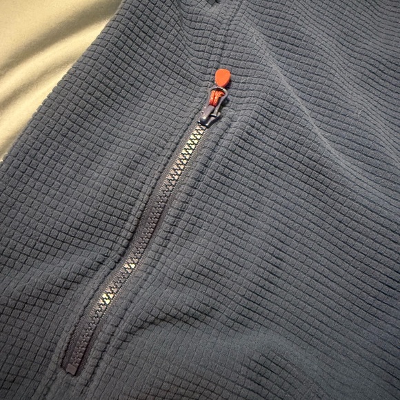 Vineyard vines xl vest - Picture 6 of 8